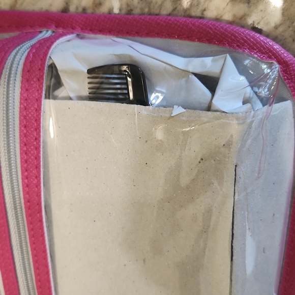 Tahari Hanging Case Watercolor Rose's Design NWT - Picture 6 of 7